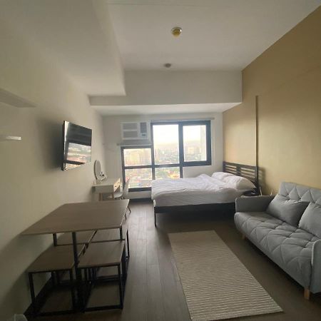 Cozy Fully Furnished Qc Studio With Skyline View Aparthotel Quezon City Exterior photo