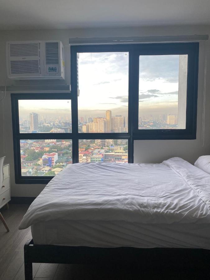 Cozy Fully Furnished Qc Studio With Skyline View Aparthotel Quezon City Exterior photo