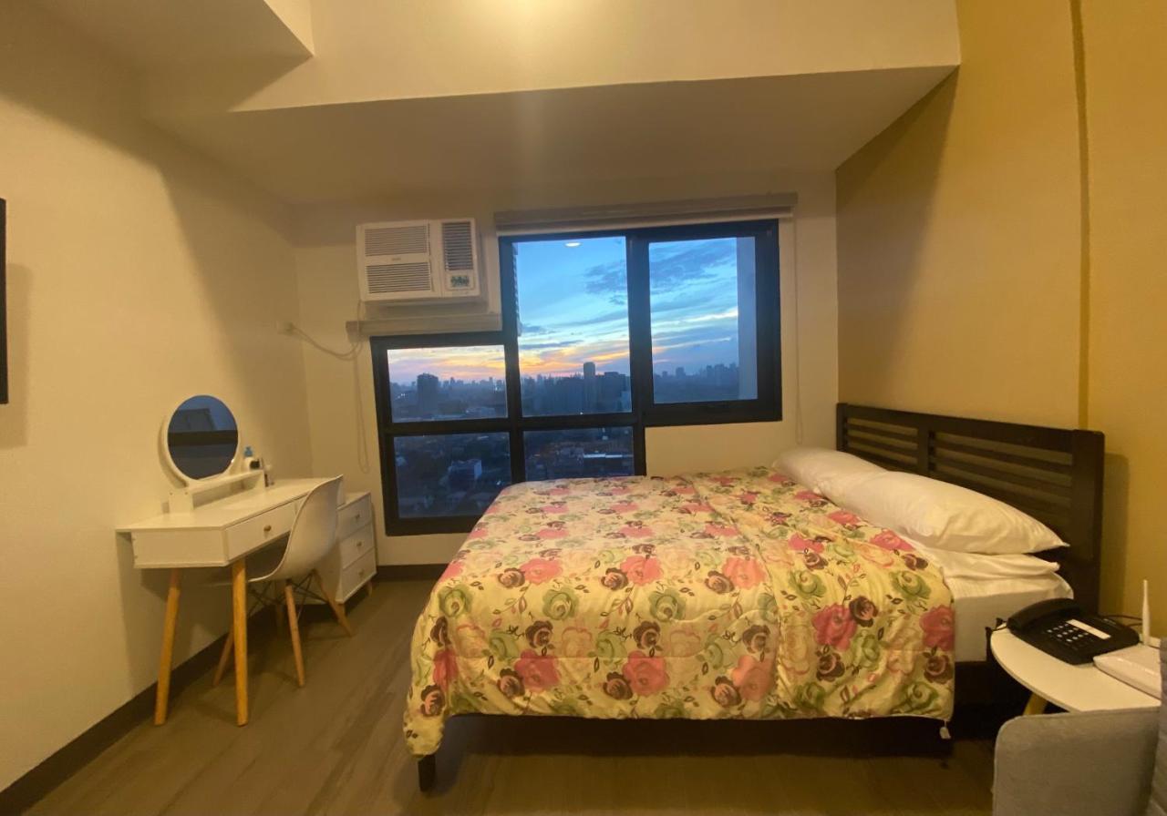 Cozy Fully Furnished Qc Studio With Skyline View Aparthotel Quezon City Exterior photo